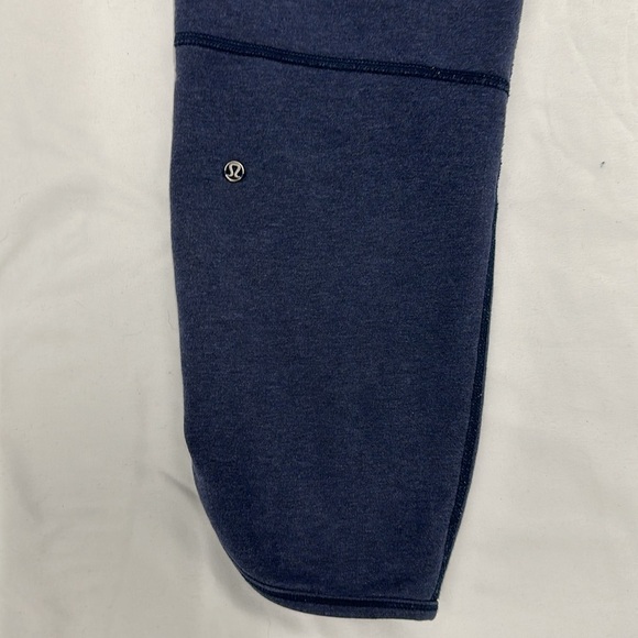 Lululemon Keep It Cool Crop Heathered Deep Navy - Picture 7 of 9